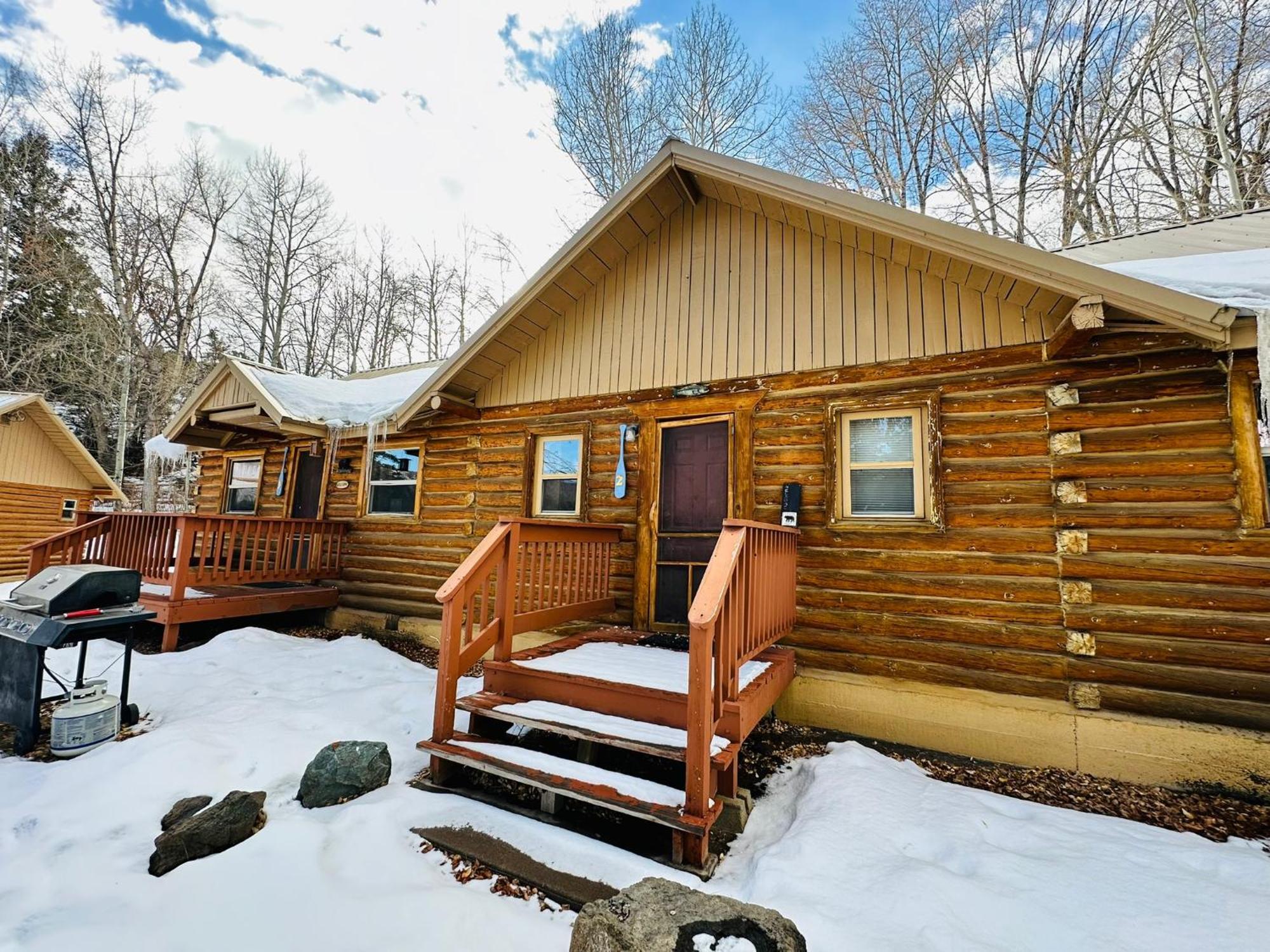 Ute Bluff Lodge, And Rv Park Pensión South Fork