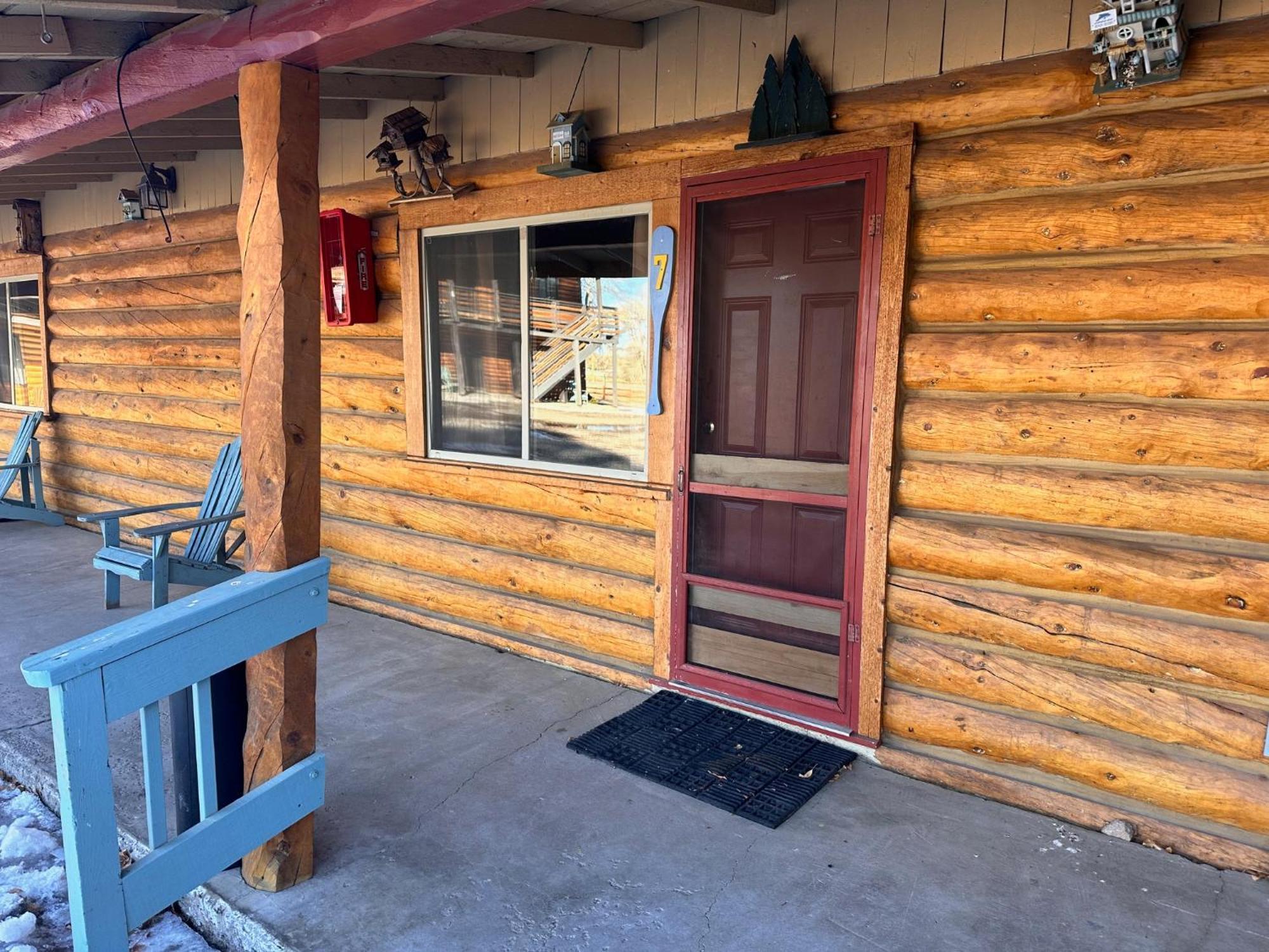 Ute Bluff Lodge, And Rv Park *
