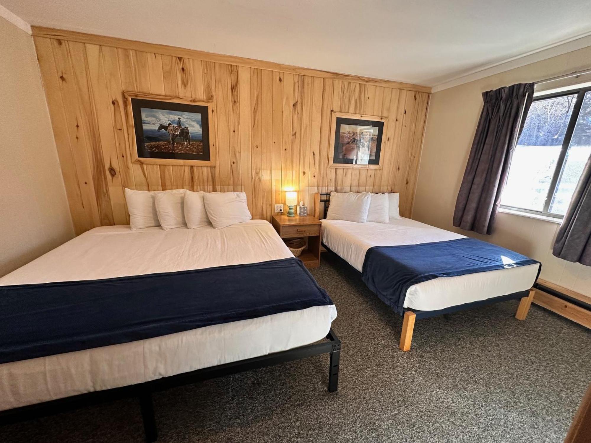Ute Bluff Lodge, And Rv Park