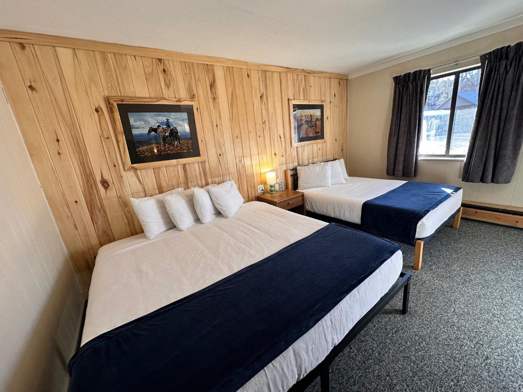 Pensión Ute Bluff Lodge, And Rv Park *