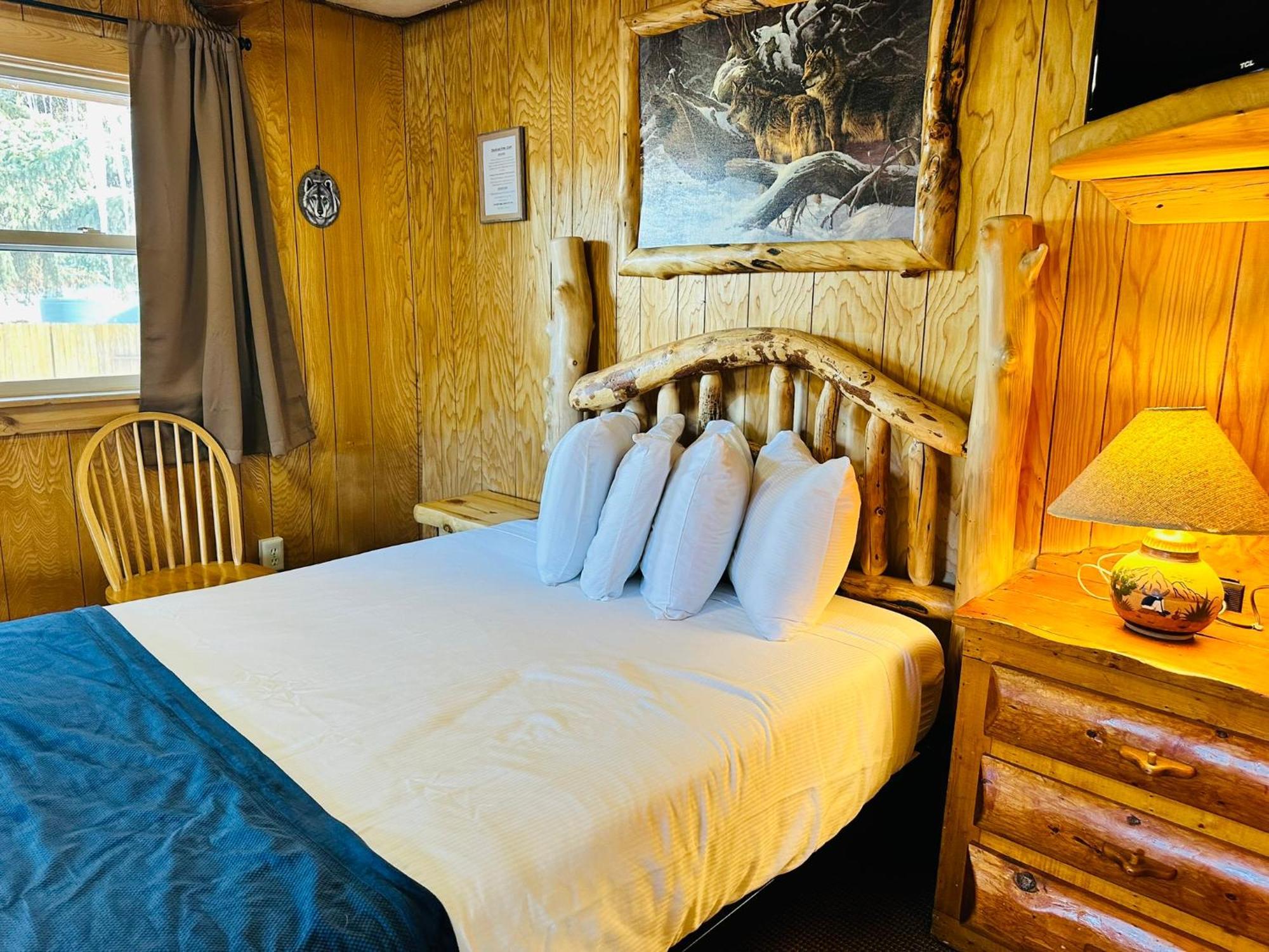 Ute Bluff Lodge, And Rv Park