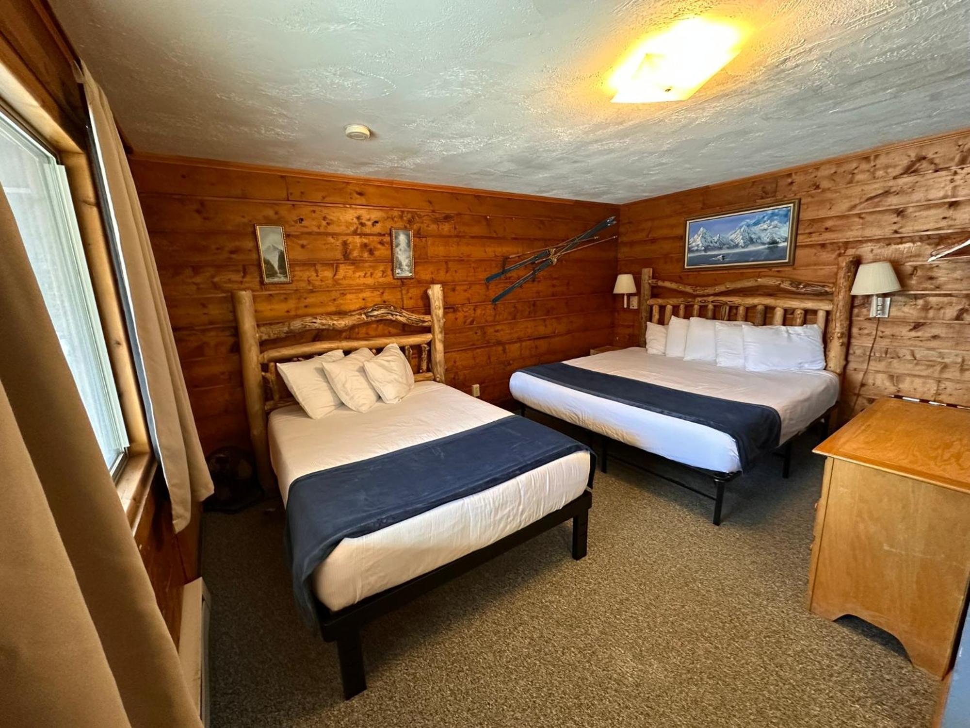 Ute Bluff Lodge, And Rv Park