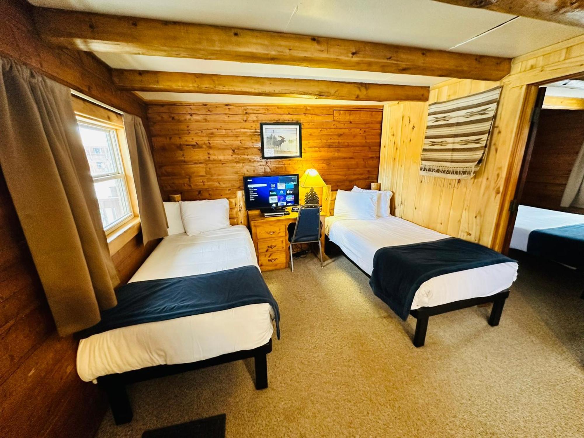 Ute Bluff Lodge, And Rv Park *